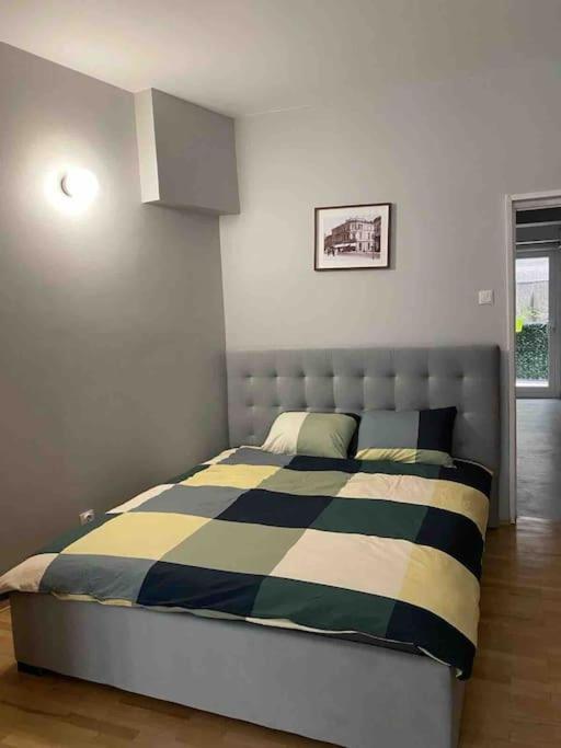 Double Studio Near University Square - 2 Balconies Bucarest Exterior foto
